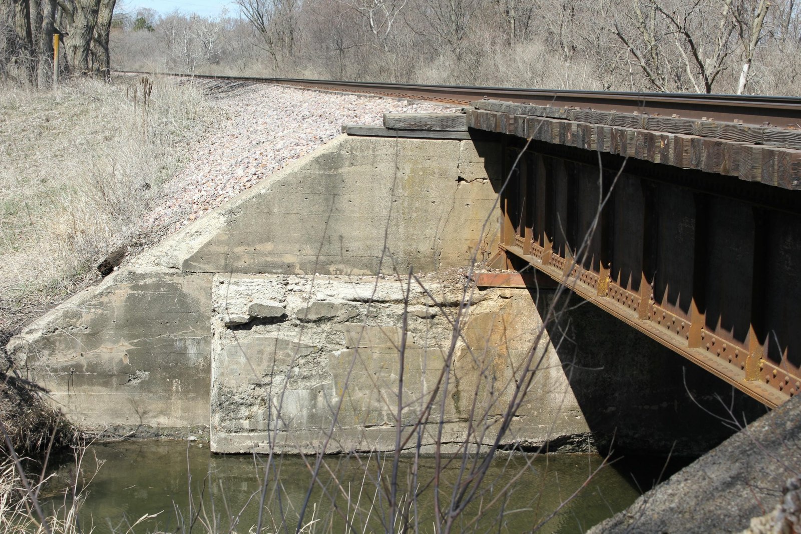North abutment